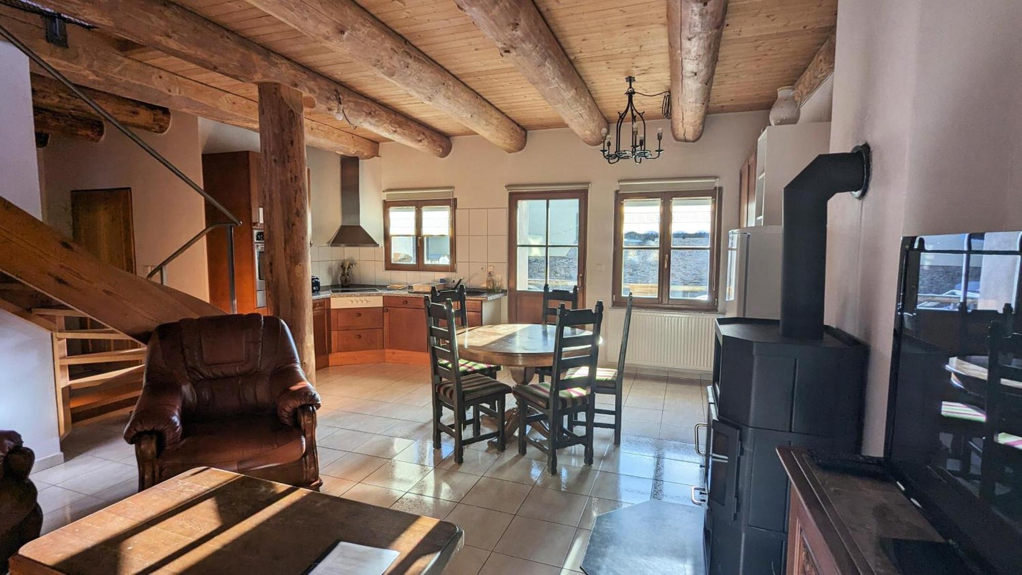 Abgeschiedene Ferienwohnung Im Boehmerwald Kasperske Hory Esterno foto