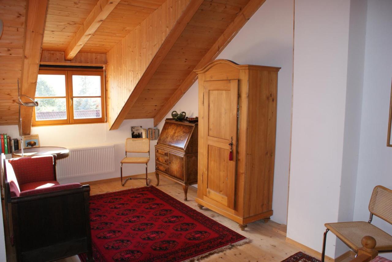 Abgeschiedene Ferienwohnung Im Boehmerwald Kasperske Hory Esterno foto
